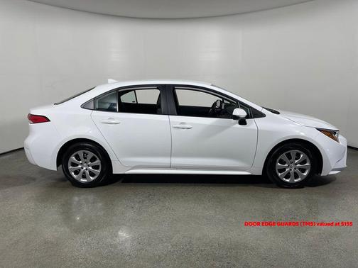 Ice Cap 2024 Toyota Corolla LE