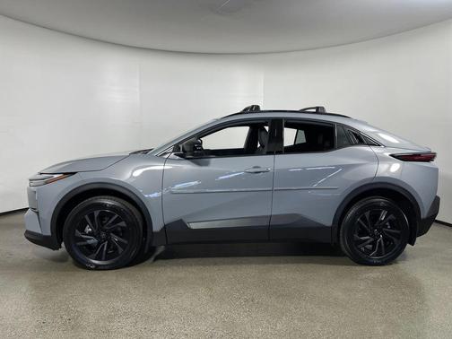 Cement 2026 Toyota C-HR SE