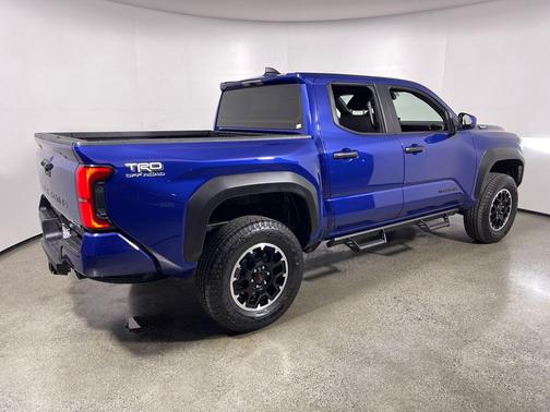 2025 Toyota Tacoma Hybrid TRD Off Road