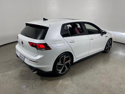 2024 Volkswagen Golf GTI 2.0T SE DSG
