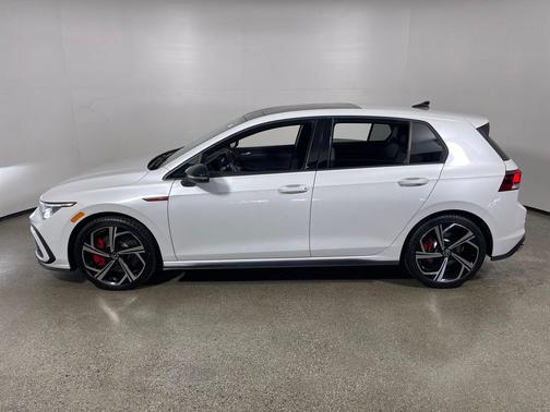 2024 Volkswagen Golf GTI 2.0T SE DSG