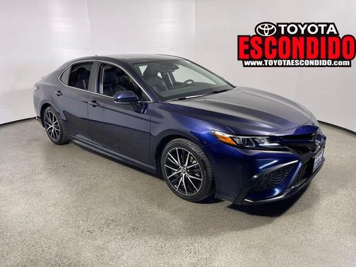 2022 Toyota Camry SE