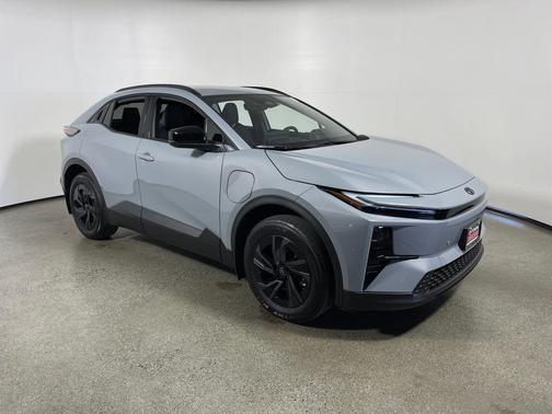 Cement 2026 Toyota C-HR SE