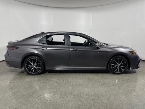 Predawn Gray Mica 2023 Toyota Camry SE