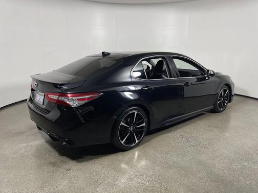 Midnight Black Metallic 2020 Toyota Camry XSE
