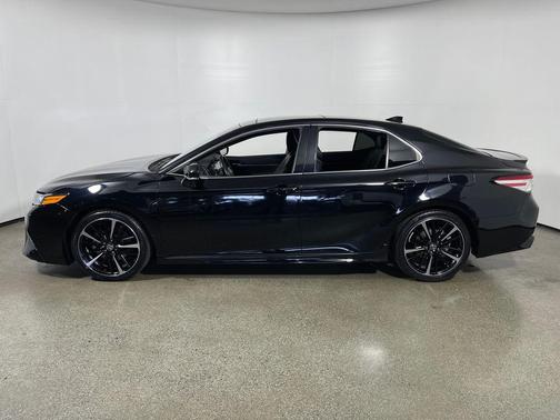 Midnight Black Metallic 2020 Toyota Camry XSE