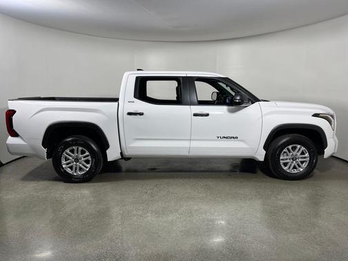 Ice Cap 2026 Toyota Tundra SR5