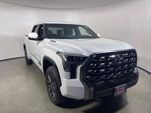 2025 Toyota Tundra Hybrid Platinum