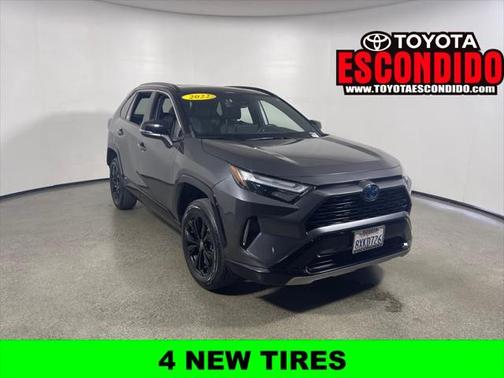 2022 Toyota RAV4 Hybrid SE
