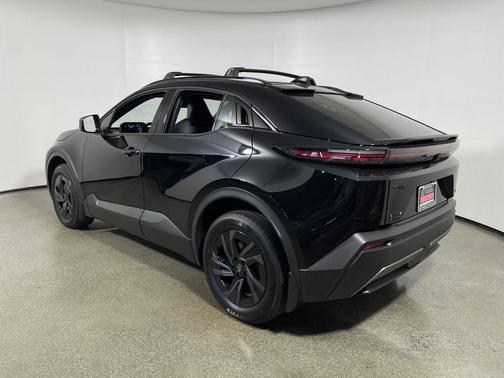 Midnight Black Metallic 2026 Toyota C-HR SE