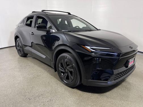 Midnight Black Metallic 2026 Toyota C-HR SE