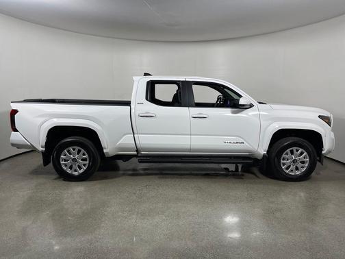 Ice Cap 2026 Toyota Tacoma SR5