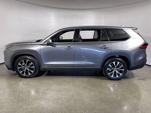 2026 Toyota Grand Highlander Hybrid Limited MAX