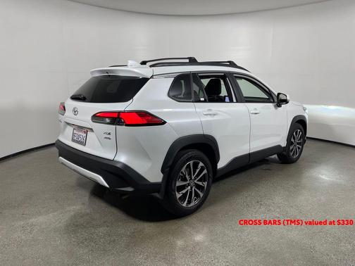 2023 Toyota Corolla Cross XLE