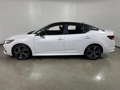 2022 Nissan Sentra SR