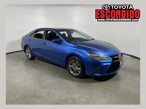 Blue Streak Metallic 2017 Toyota Camry SE