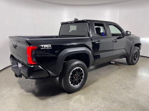 2025 Toyota Tacoma Hybrid TRD Off Road