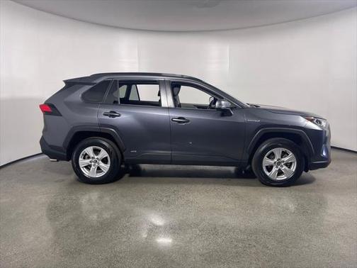 2020 Toyota RAV4 Hybrid XLE