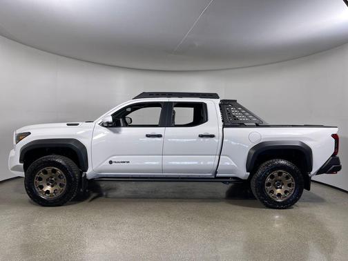 Ice Cap 2026 Toyota Tacoma Hybrid Trailhunter