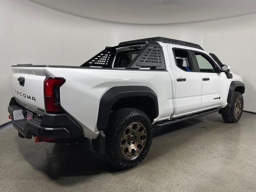 Ice Cap 2026 Toyota Tacoma Hybrid Trailhunter