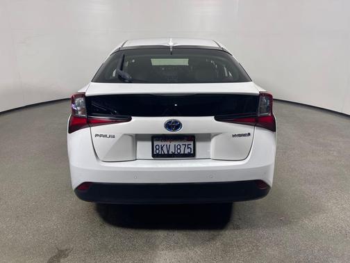 2019 Toyota Prius L