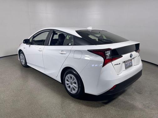 2019 Toyota Prius L