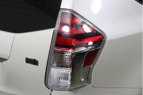 2017 Toyota Prius v Three