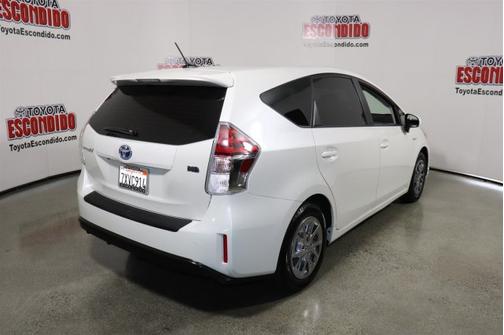 2017 Toyota Prius v Three