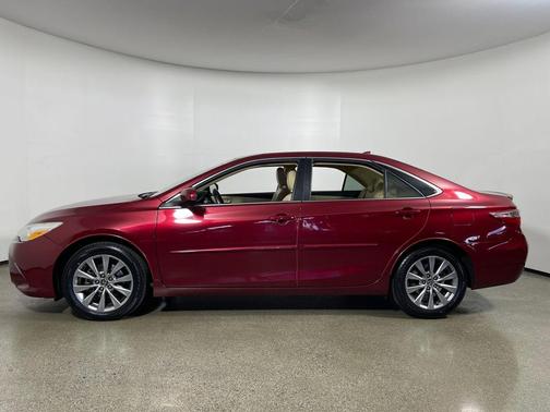 2017 Toyota Camry XLE