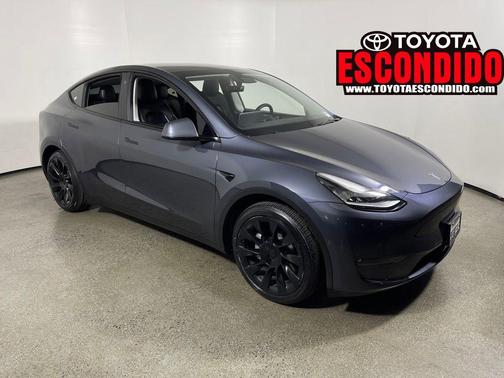 2022 Tesla Model Y Long Range Dual Motor All-Wheel Drive