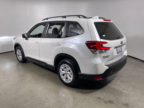 2022 Subaru Forester Base