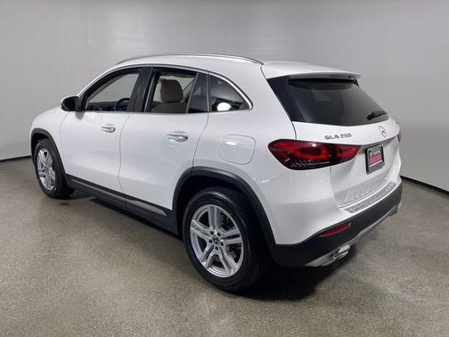 2021 Mercedes-Benz GLA 250 Base 4MATIC