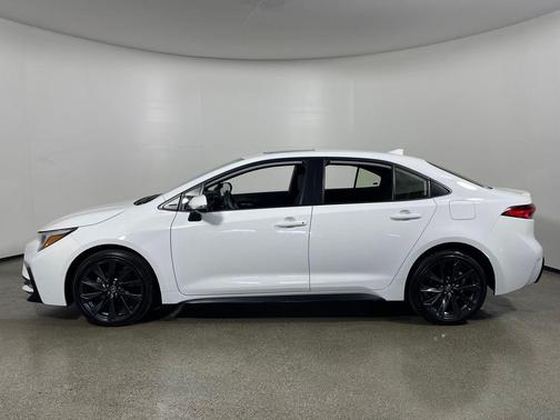 2024 Toyota Corolla Hybrid SE