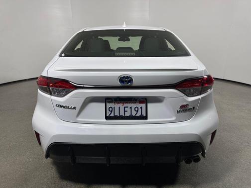 2024 Toyota Corolla Hybrid SE