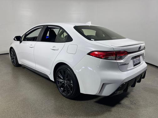 2024 Toyota Corolla Hybrid SE