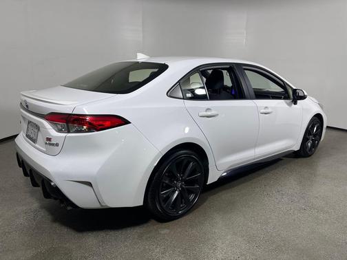 2024 Toyota Corolla Hybrid SE