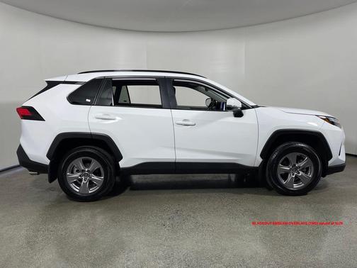 Ice Cap 2025 Toyota RAV4 XLE