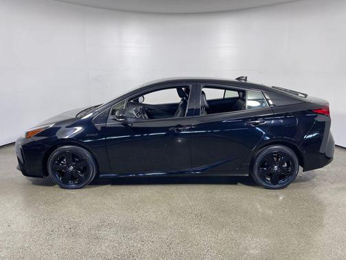 2022 Toyota Prius L