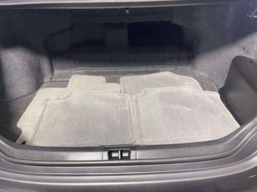 2012 Toyota Camry Hybrid XLE