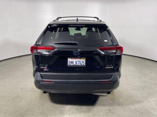 2019 Toyota RAV4 Hybrid XLE