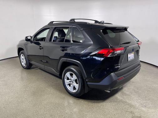 2019 Toyota RAV4 Hybrid XLE