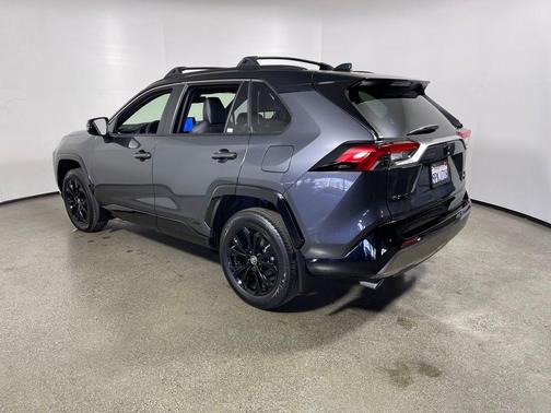 2024 Toyota RAV4 Hybrid SE