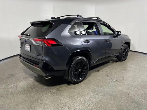 2024 Toyota RAV4 Hybrid SE