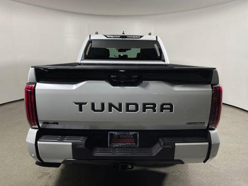 2026 Toyota Tundra Hybrid Platinum