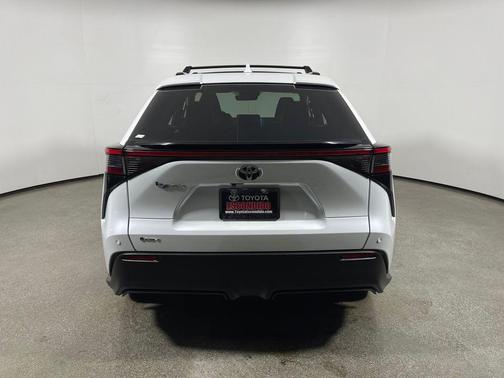 2025 Toyota bZ4X XLE