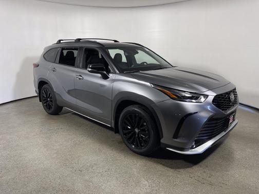 Heavy Metal 2026 Toyota Highlander XSE