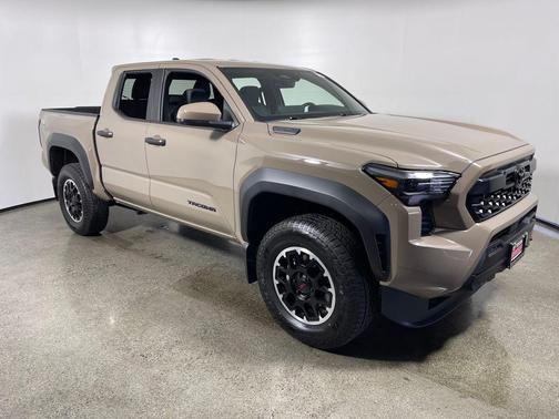 2026 Toyota Tacoma Hybrid TRD Off Road