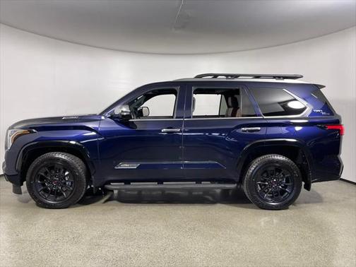 2025 Toyota Sequoia Base