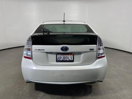 2010 Toyota Prius IV