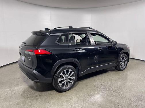 Jet Black 2022 Toyota Corolla Cross XLE